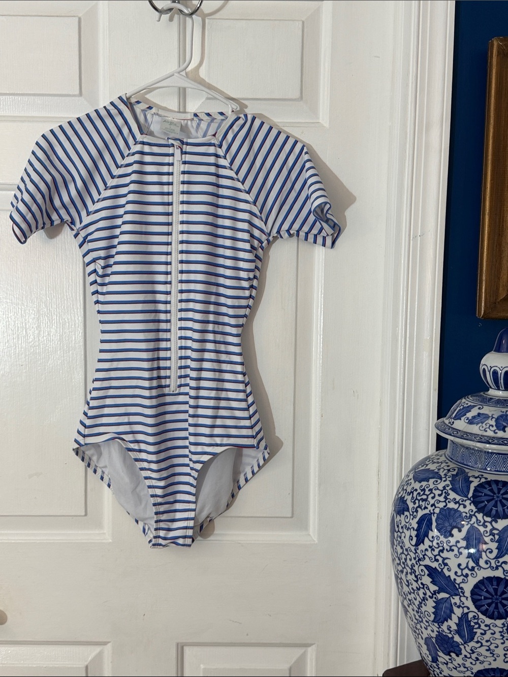 Kona Sol White and Blue Striped One-Piece Rash Guard Swimsuit Size Small - Picture 2 of 6